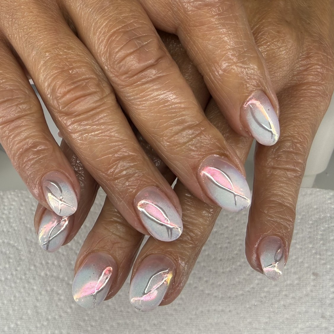 Iridescent chrome nail art by Beauty by Bea Studio